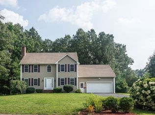 541 Towne St, North Attleboro, MA 02760