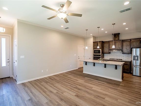 4th image of 10208 N 13th St