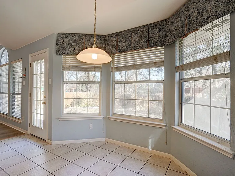 9137 Fainwood Ln — Photo 19