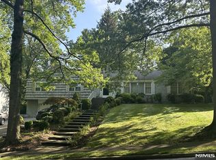 229 Allison Ct, Englewood, NJ 07631