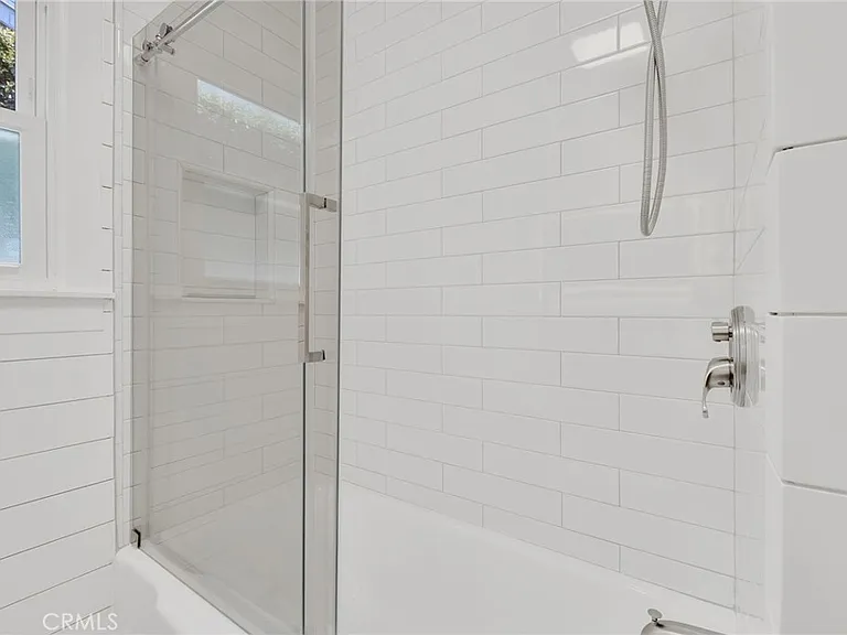 4515 Greenmeadows Ave — Photo 24