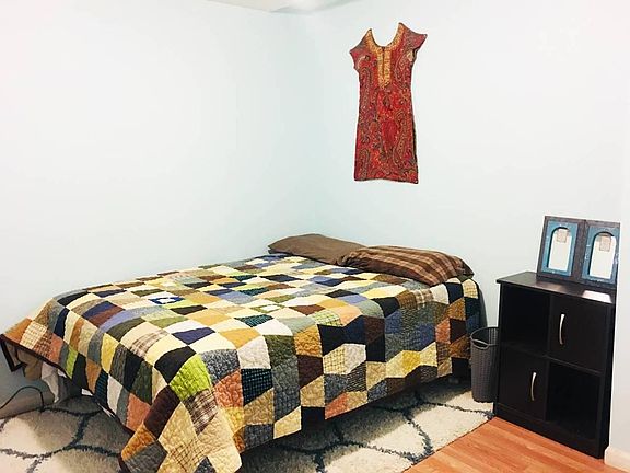 5th image of 644 S Taylor Ave #1