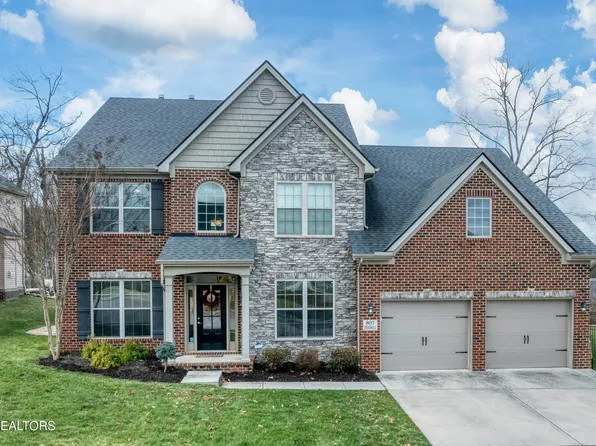 807 Brookwood Ln, Maryville, TN 37801