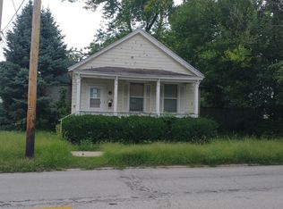 706 W Wood St, Bloomington, IL 61701