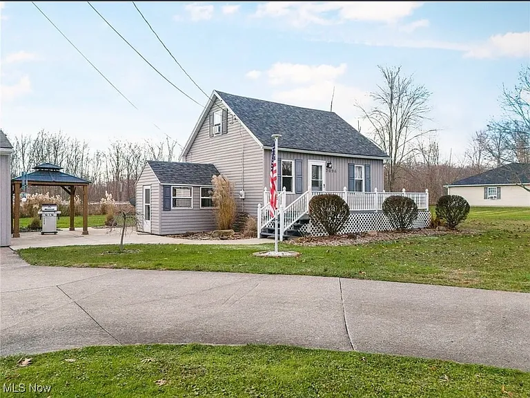 3696 Lynn Rd — Photo 9