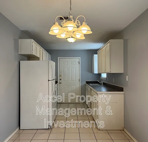 1522 W Nolana Ave #A — Photo 2