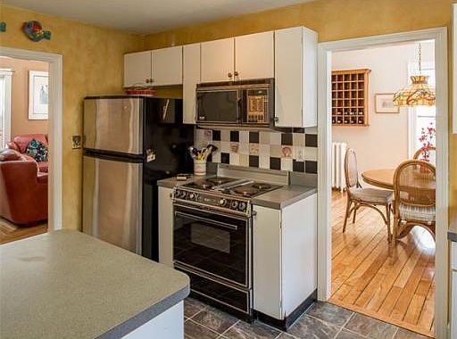 3rd image of 94 Rockaway Ave #1