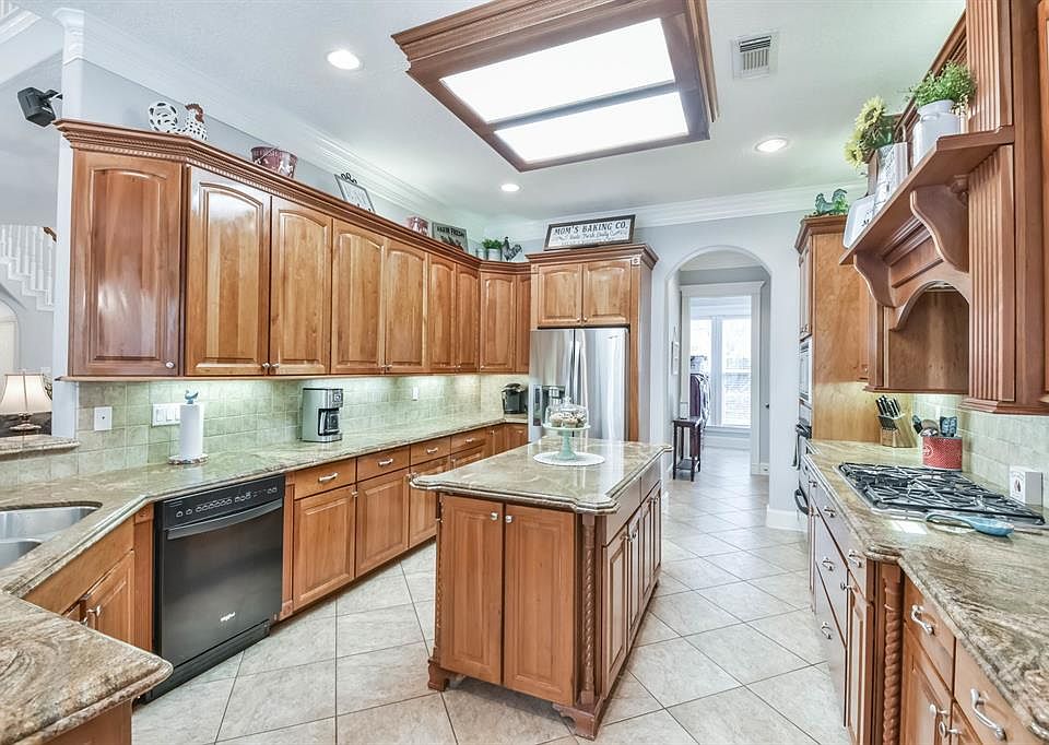 23807 Teneya Cyn, Magnolia, TX 77355 | Zillow