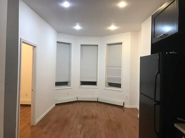209 Autumn Ave #2K, Brooklyn, NY 11208