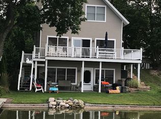 1247 N Shore Dr, Crystal, MI 48818
