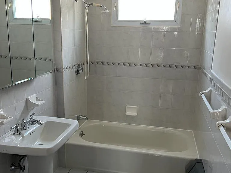 40 Fairfax Rd #2 — Photo 9