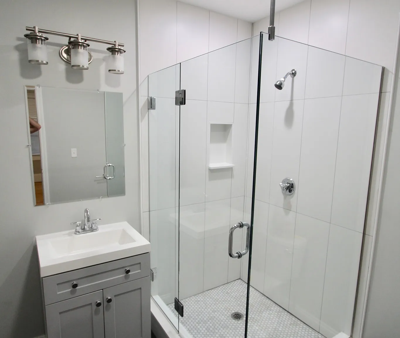 460 Saratoga Street Apartments — Photo 2
