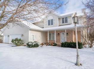 W6714 Green Willow Ln, Greenville, WI 54942