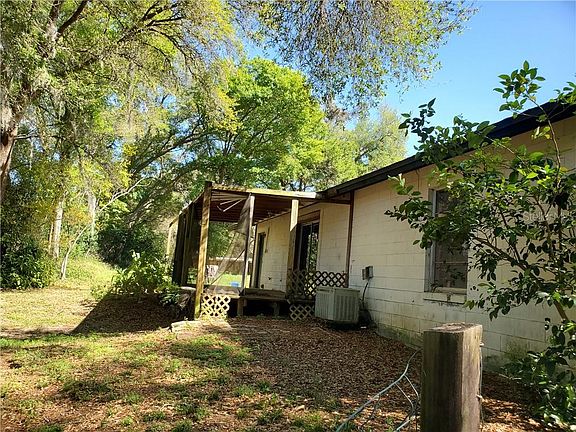 2nd image of 902 Jacaranda Dr
