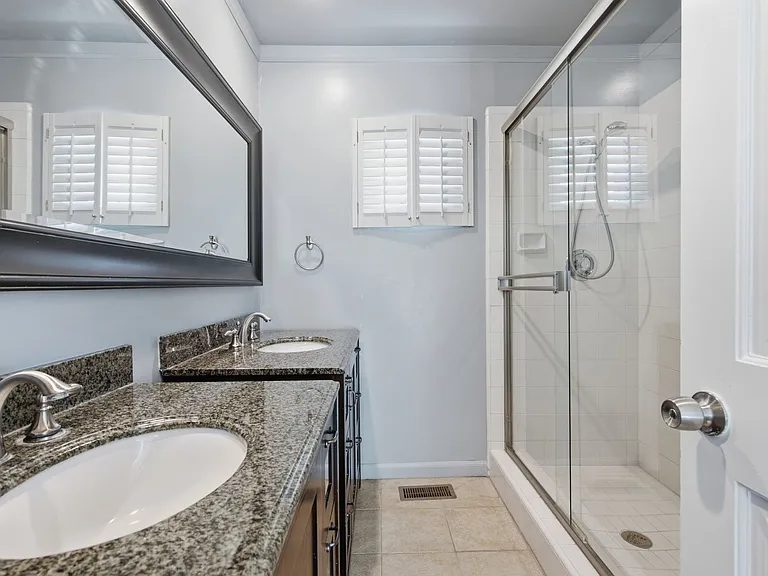 5244 Baza Ave — Photo 35