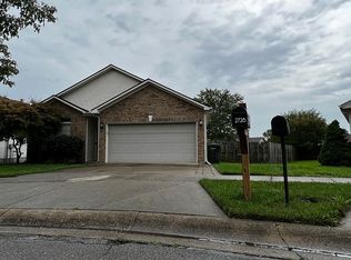 2728 Bay Cedar Cv, Lexington, KY 40511