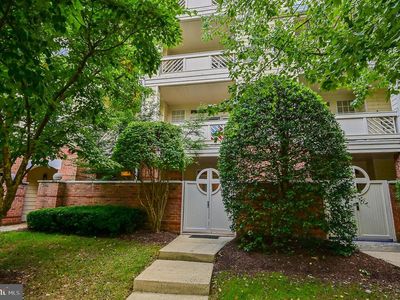 1303 Garden Wall Ct #904, Reston, VA, 20194