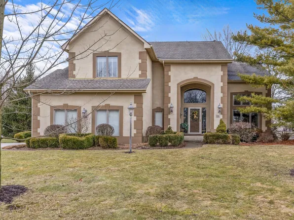 1136 Sleeping Meadow Dr, New Albany, OH 43054