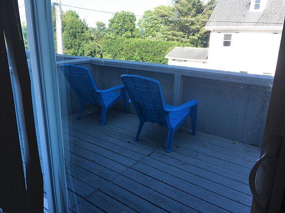 Second floor deck