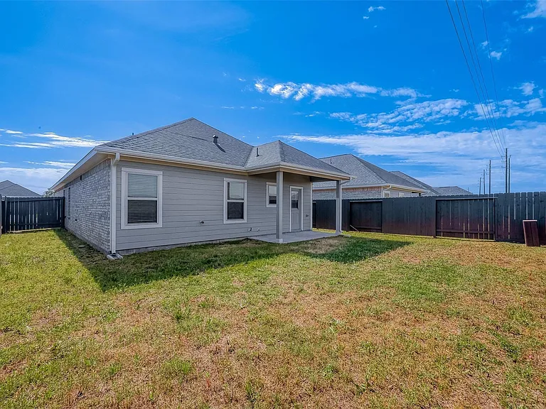 7446 French Quarter Ct — Photo 28