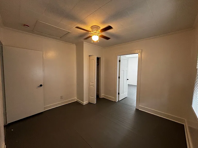 114 Calvary Dr — Photo 9