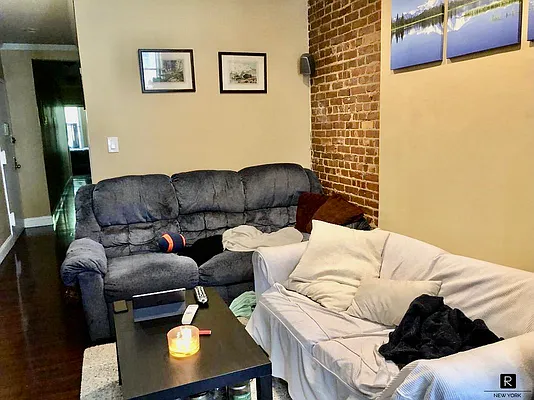 Rented by R New York | media 54