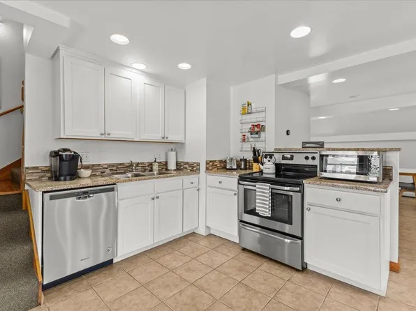 112 Main Street #7, Stowe, VT 05672