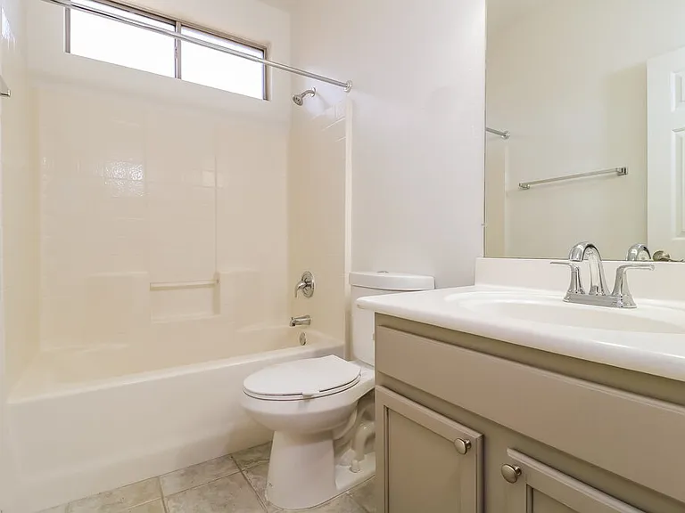 15233 W Banff Ln — Photo 14