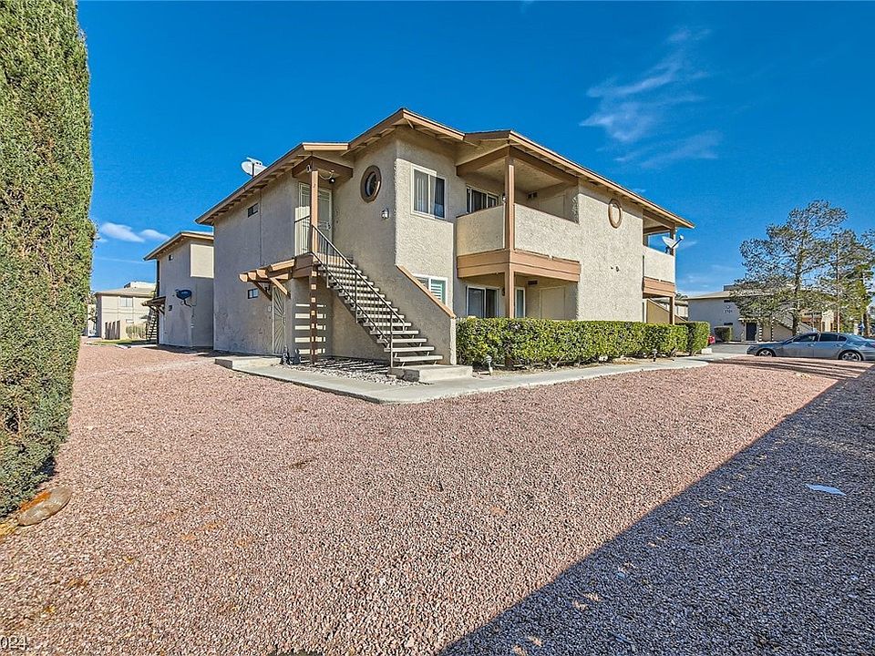 1st image of 3700 Snorkel Cir Unit 3