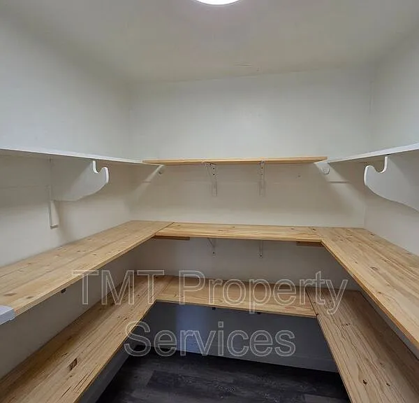 9 W Robinhood Dr — Photo 24