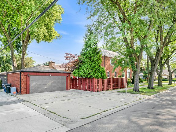 4th image of 7500 W Wabansia Ave