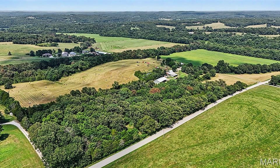 1st image of 2441 Old Mount Hope Rd