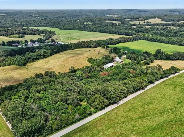 2441 Old Mount Hope Rd, Lonedell, MO 63060