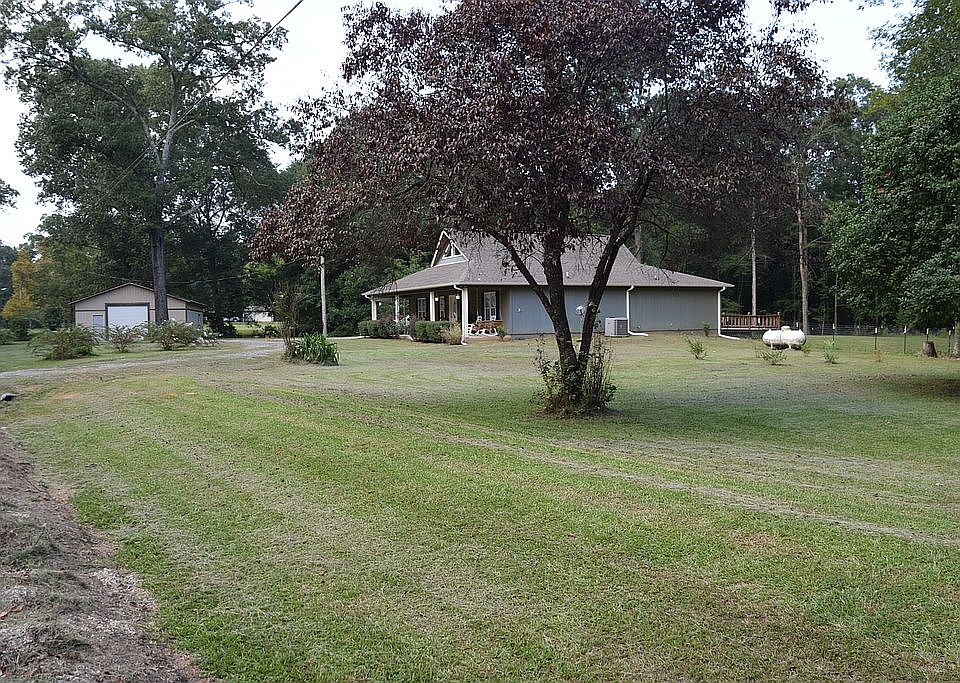 2nd image of 2505 Grant 74 St #74