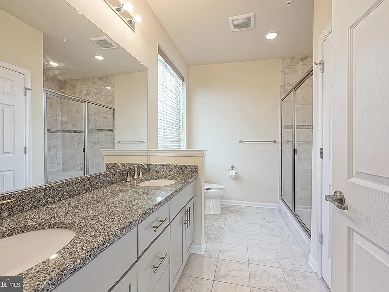 5335 Palomino Ct — Photo 18
