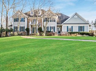 19 High Meadow Ln, Basking Ridge, NJ 07920