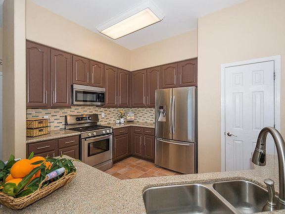 4th image of 1951 W Canada Hills Dr
