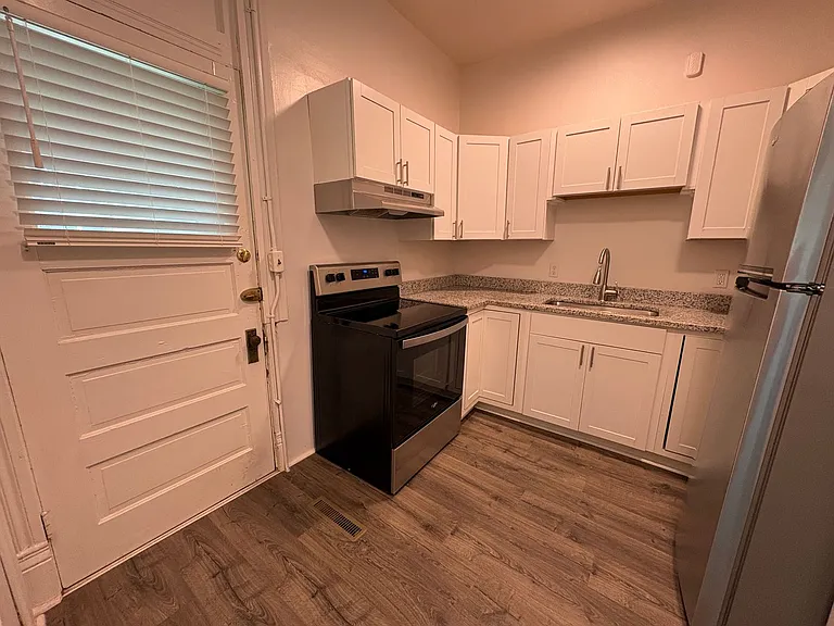 2461 Rivermont Ave #B — Photo 5