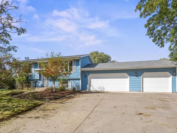 5391 Cottage Ave, White Bear Township, MN 55110