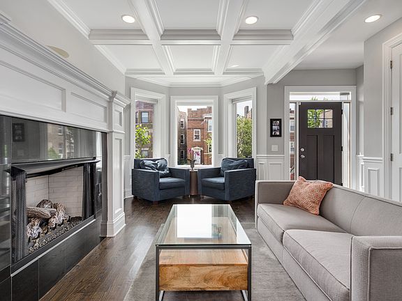 4th image of 3346 W Cuyler Ave