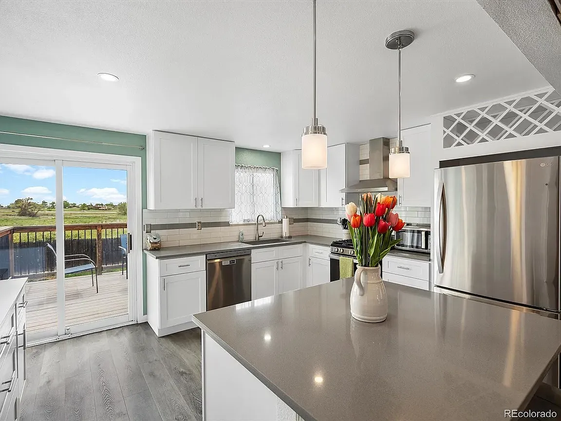 4 bed, 1812 sqft, $3,250 — Photo 3