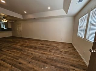 2335-2345 N Vickie Ct, Visalia, CA 93291