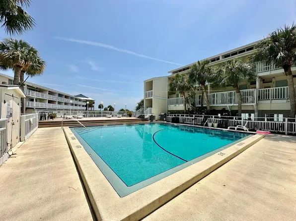 82 2nd St UNIT 213, Cedar Key, FL 32625