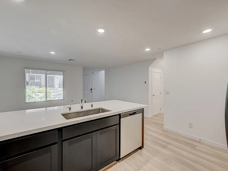 10772 Paget Ct — Photo 11