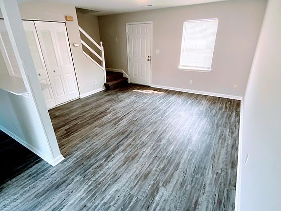 4th image of 49 Countryplace Ln #49
