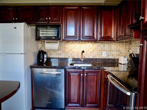 4th image of 201 N Ocean Blvd APT 106