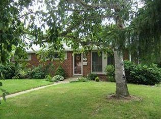 1612 Fairmont Dr, New Kensington, PA