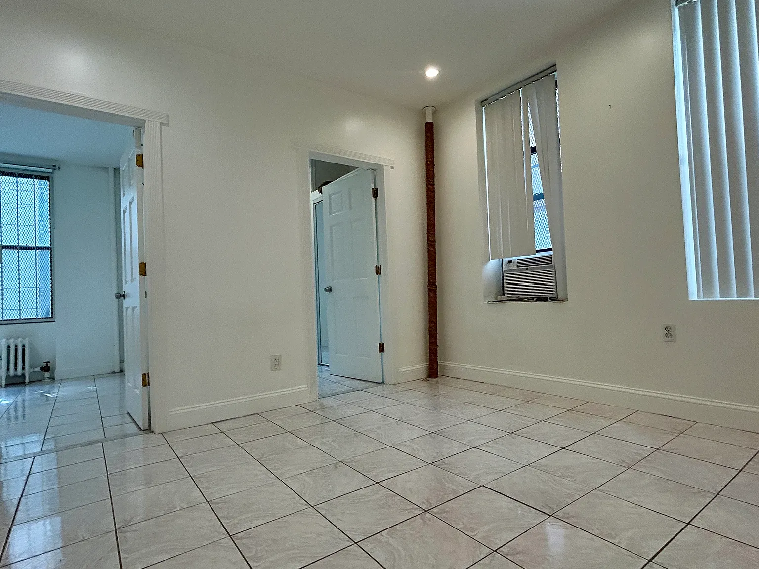 304 South Third Street — Photo 4