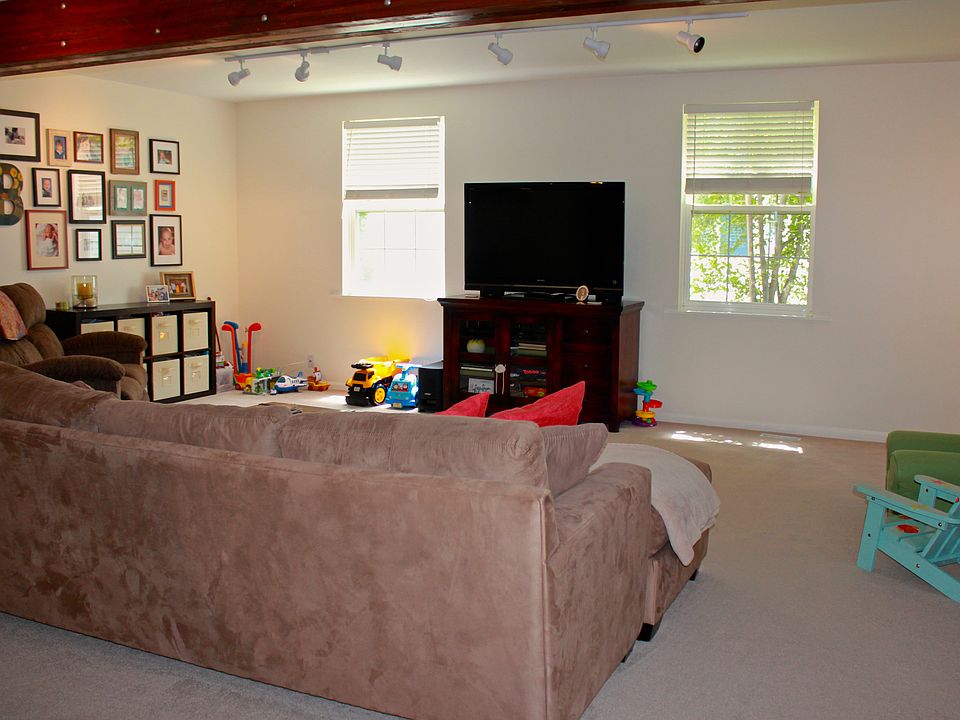 1st image of 3251 La Salle Dr