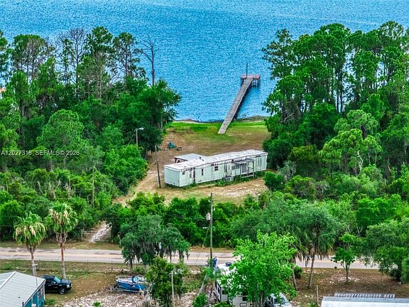 2nd image of 3144 Holiday Beach Dr